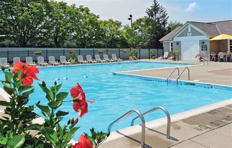 Centerville park apartments - See all available apartments for rent at Centlivre in Fort Wayne, IN. Centlivre has rental units ranging from 553-1197 sq ft starting at $925.